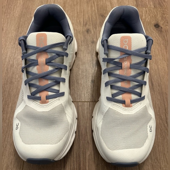 ON Cloudrunner Shoes- Nearly New! - Picture 3 of 7